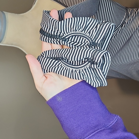 Lululemon Sunset Salutation Long SleeveMini Pop Stripe Black Mink Berry - Picture 9 of 10